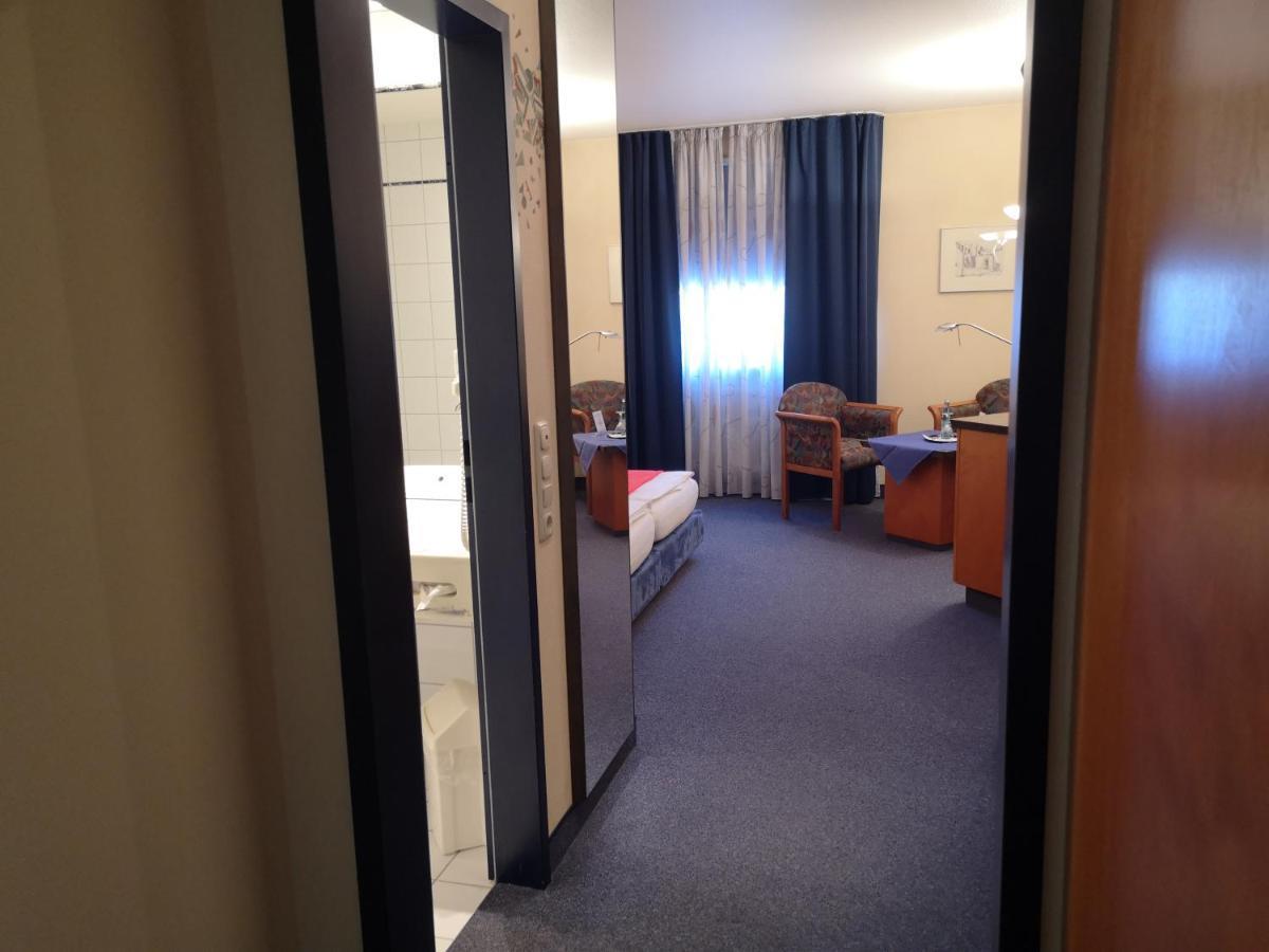 Main Hotel Eckert 3 Margetshöchheim Екстериор снимка