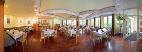 Main Hotel Eckert 3 Margetshöchheim Екстериор снимка